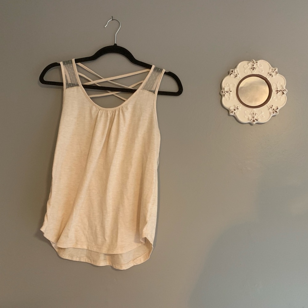 Tan tank